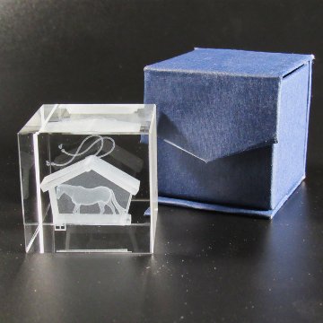 干支 クリスタル文鎮 [午] 4×4×4cm (キューブ型) の画像