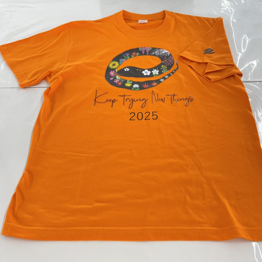 2025巳年Tシャツ~Keep Trying New Things~の画像