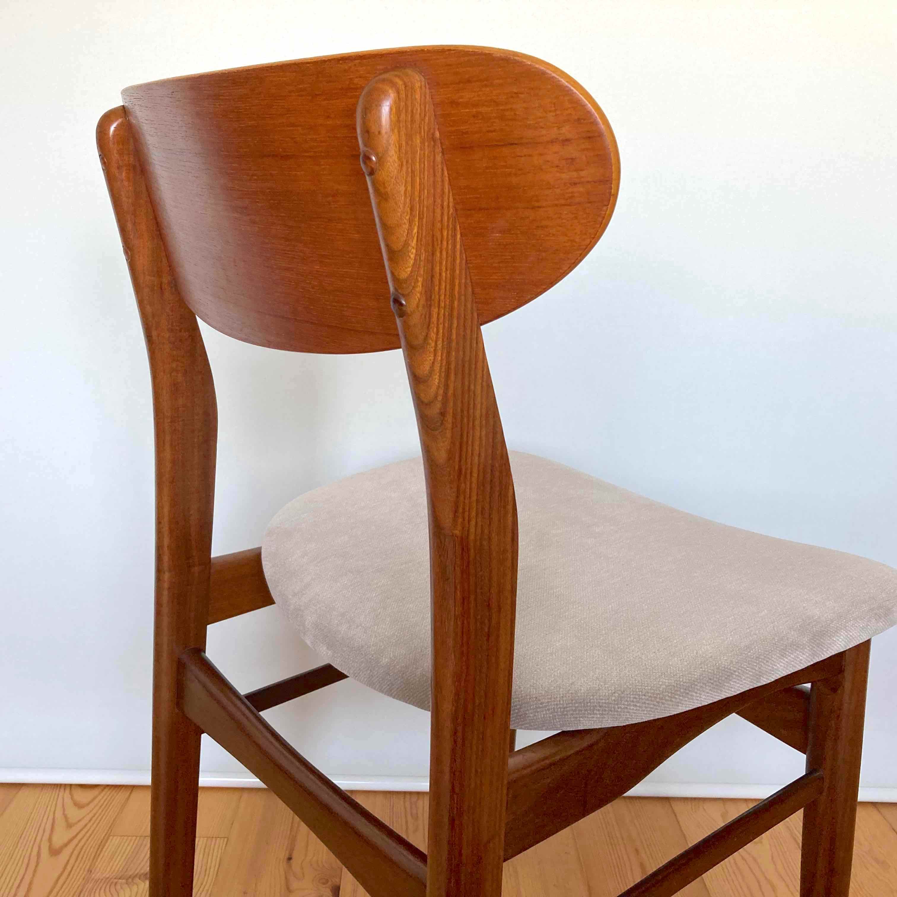 Denmark vintage dining chairの画像