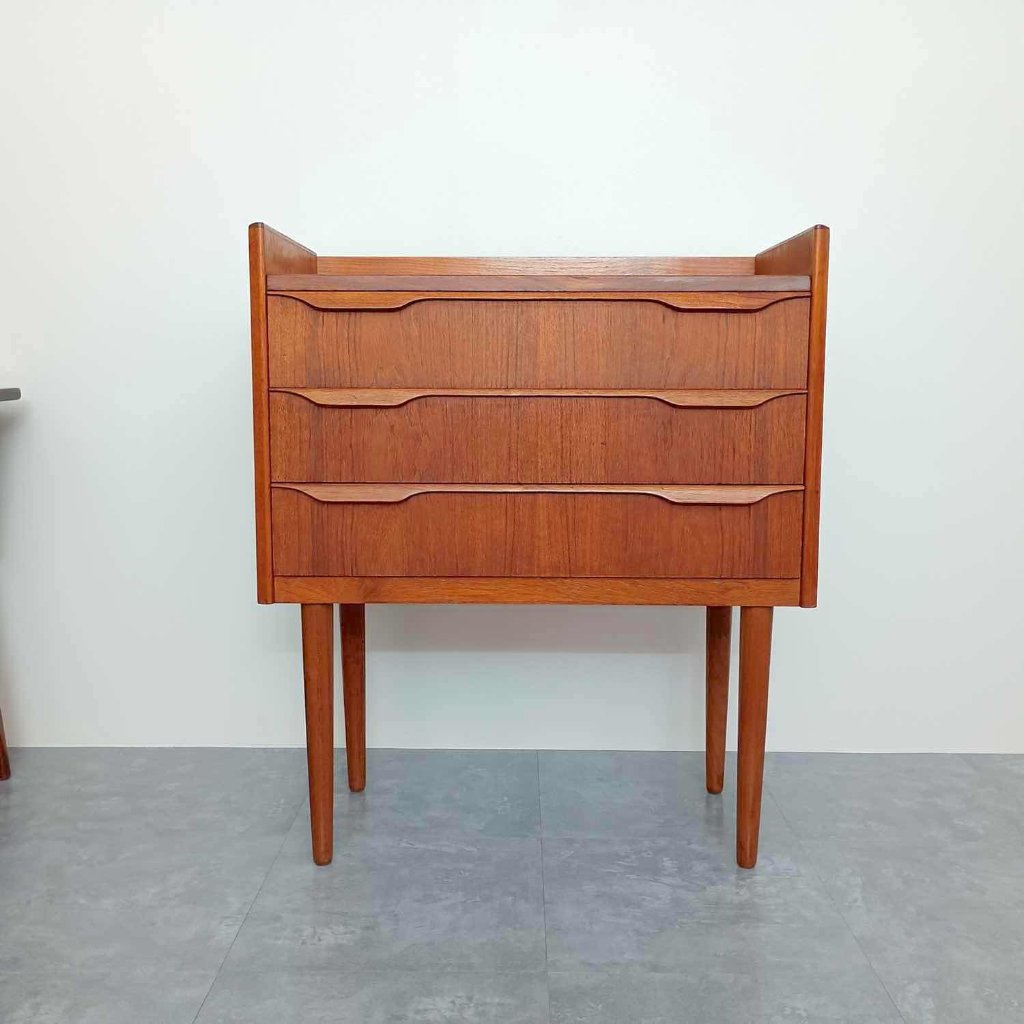 Denmark vintage teak chest 【011074】の画像