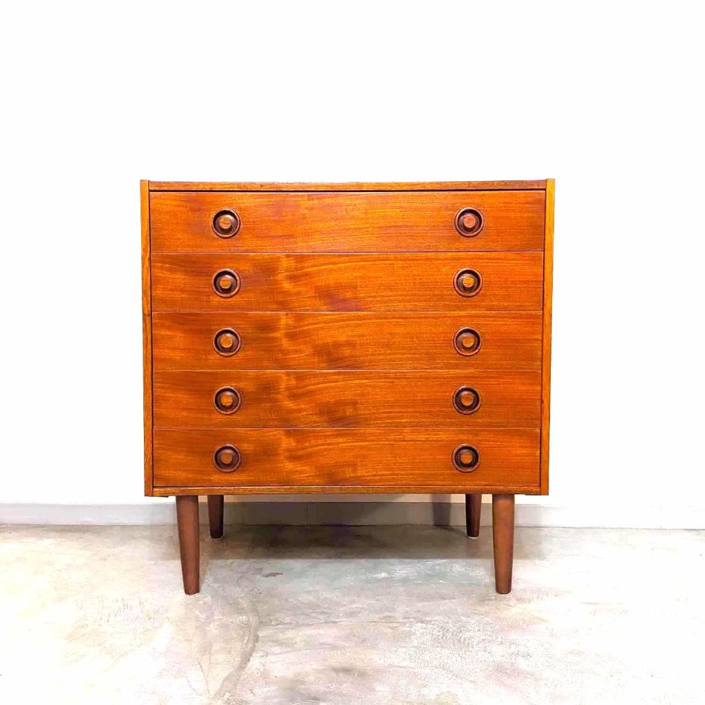 Scandinavian vintage chest【012152】の画像