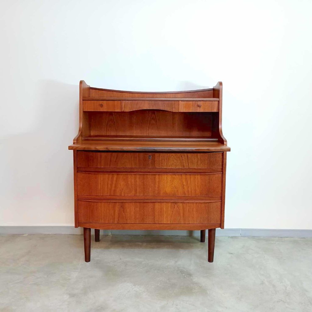 Denmark vintage writing bureau【011158】の画像