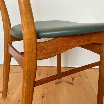 Denmark vintage dining chairの画像