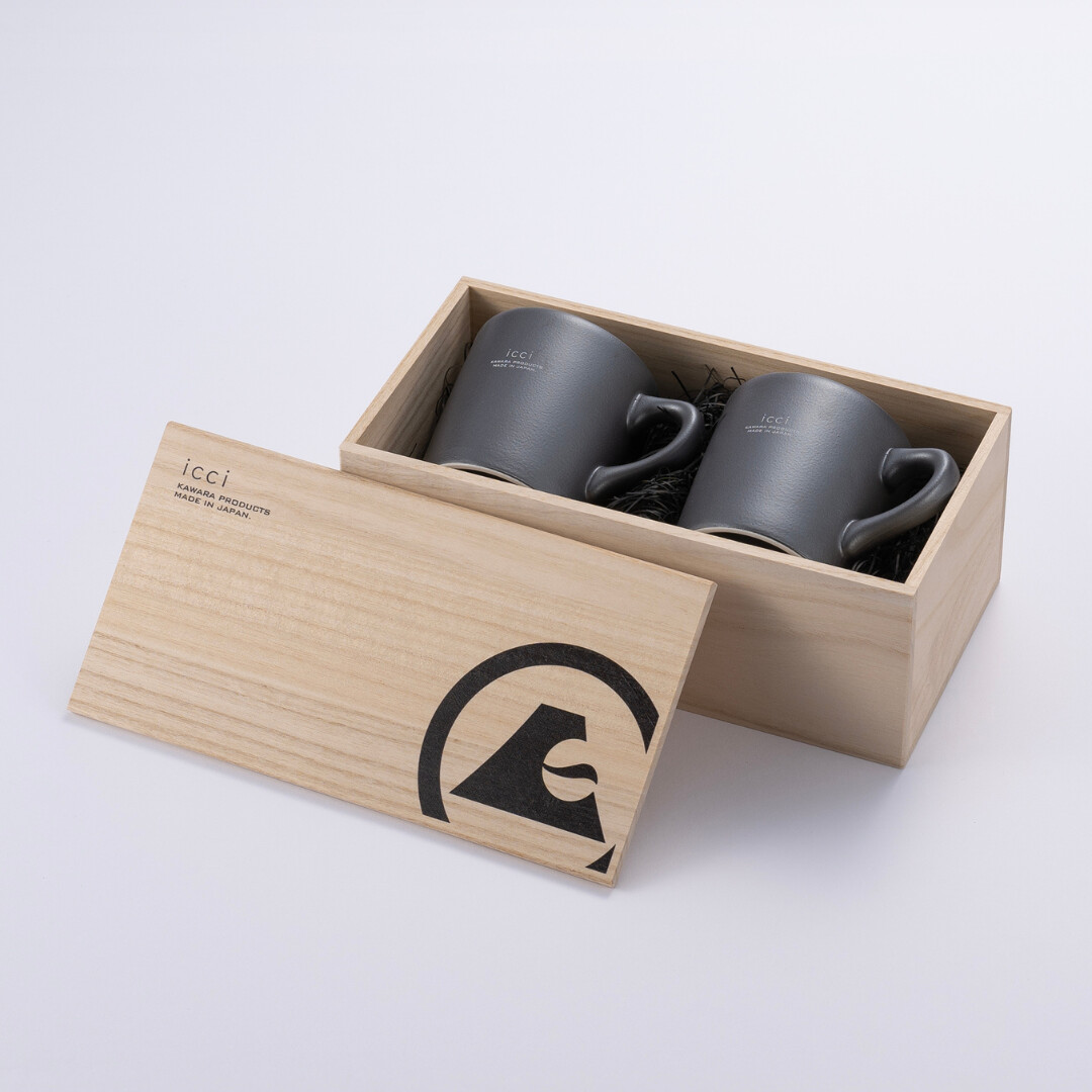 Gift：kawara pair of mugs L / 瓦のマグカップ L ペアセット（ギフトBOX入）の画像