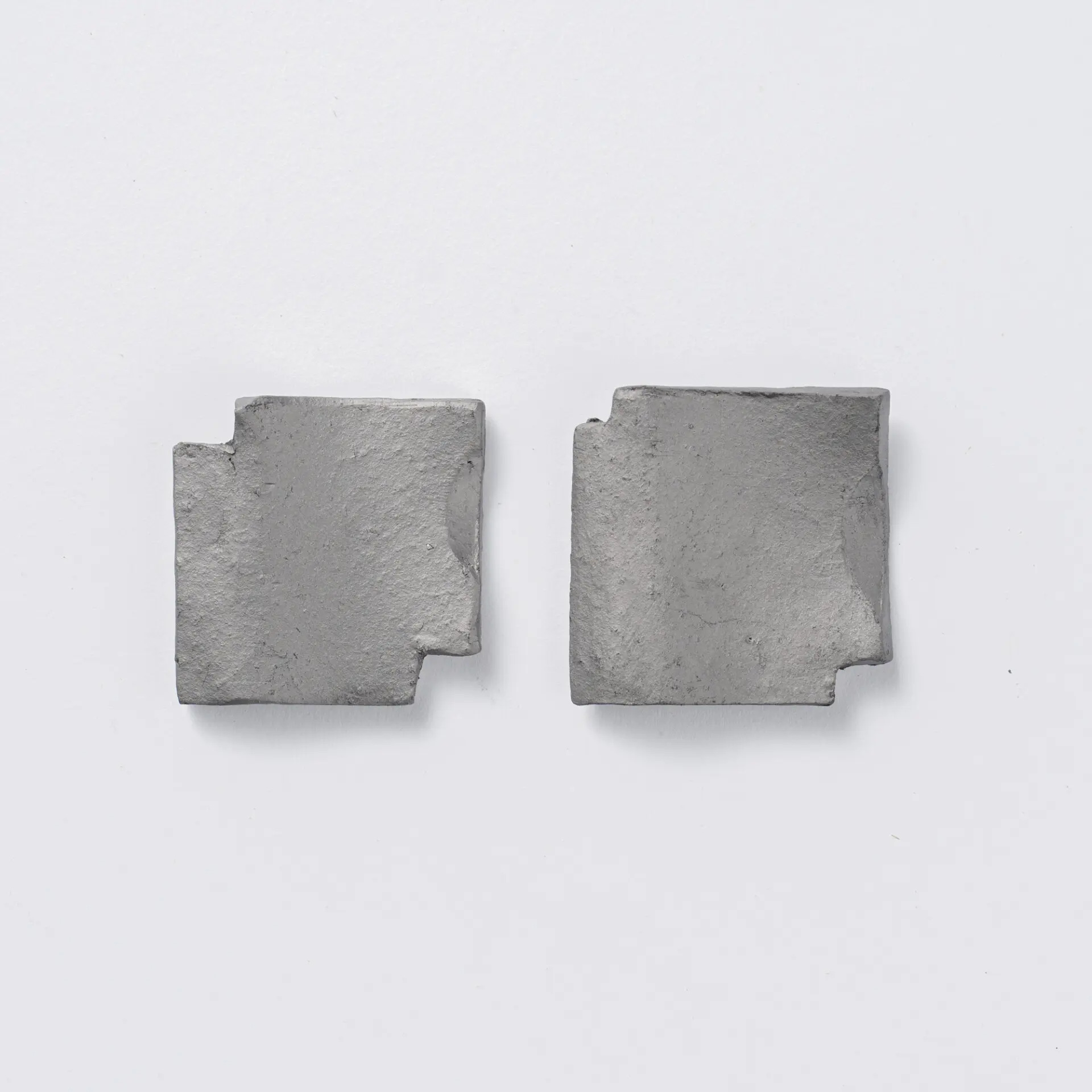 kawara hashioki / 瓦の箸置き 2個セットの画像
