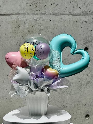 おまかせ　御祝いアレンジ置き型 テーブルサイズの画像