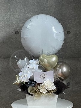 おまかせ　御祝いアレンジ置き型　店舗サイズの画像