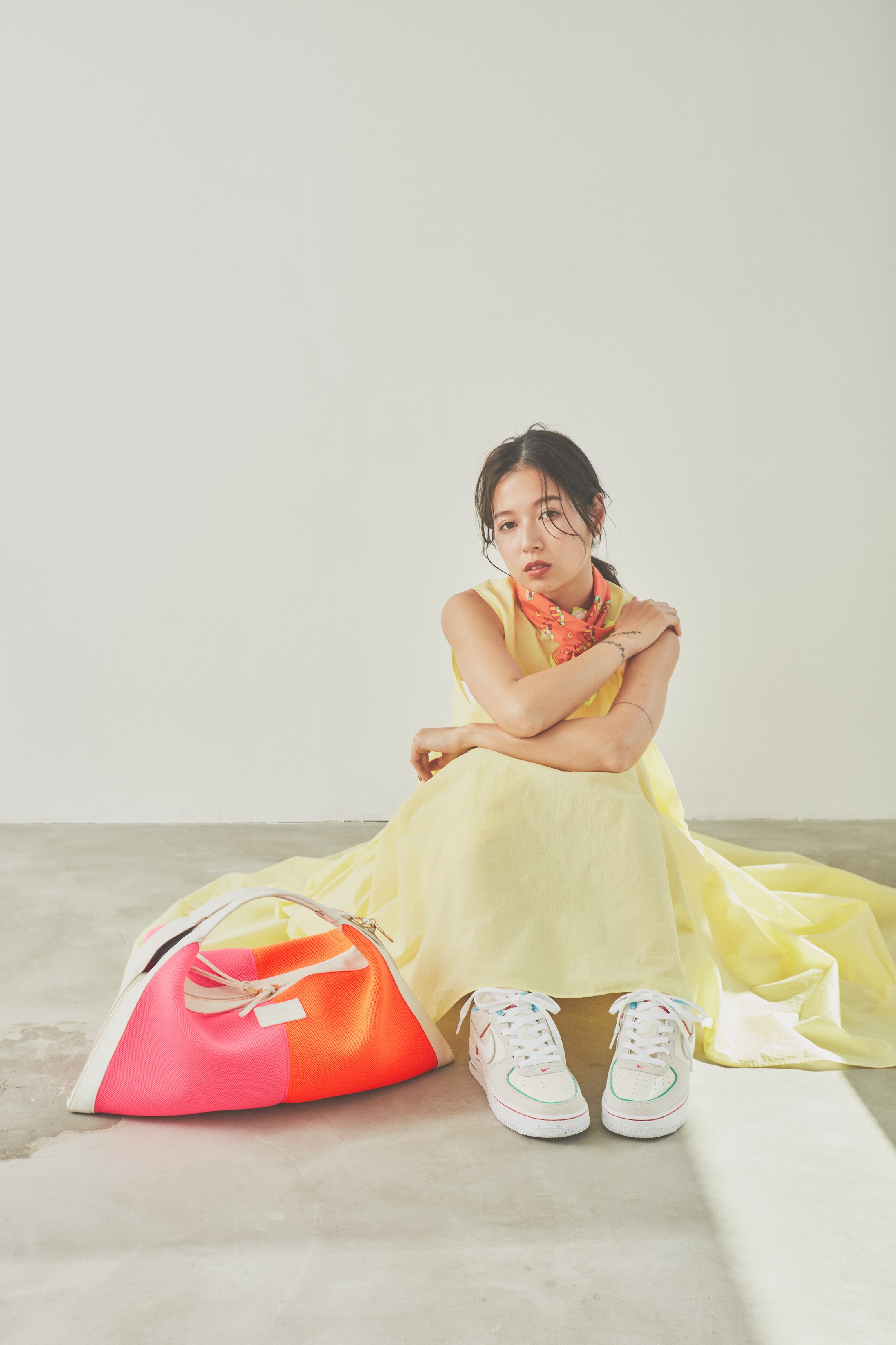 Vivace media mesh pink_orange_offwhiteの画像