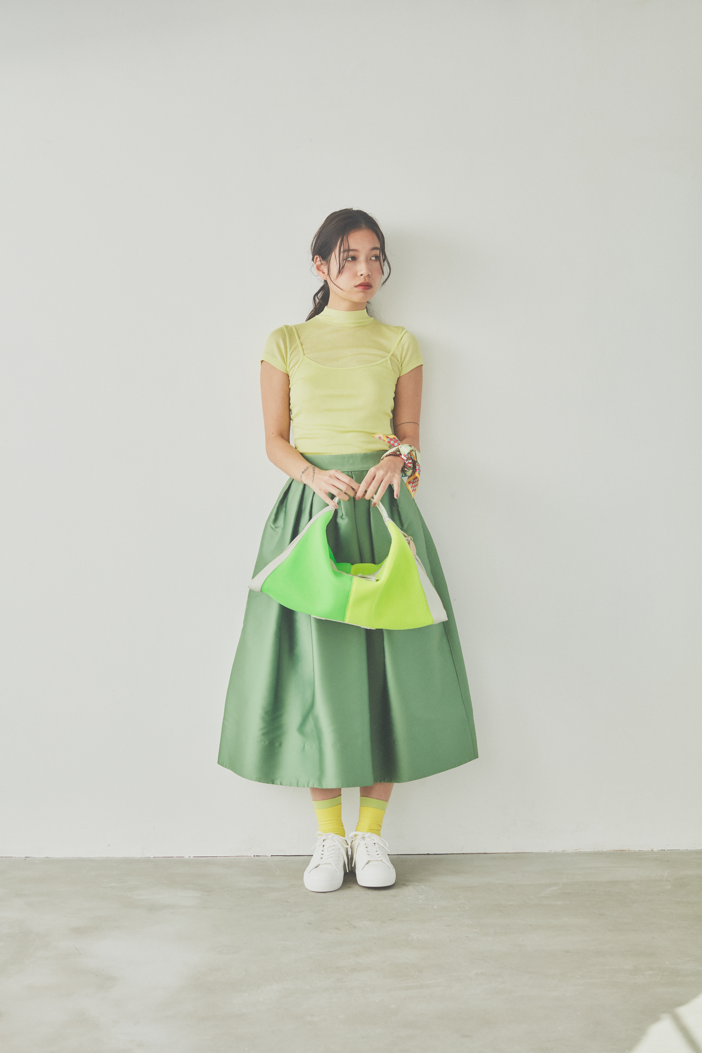 Vivace media mesh                  green_yellow_offwhiteの画像