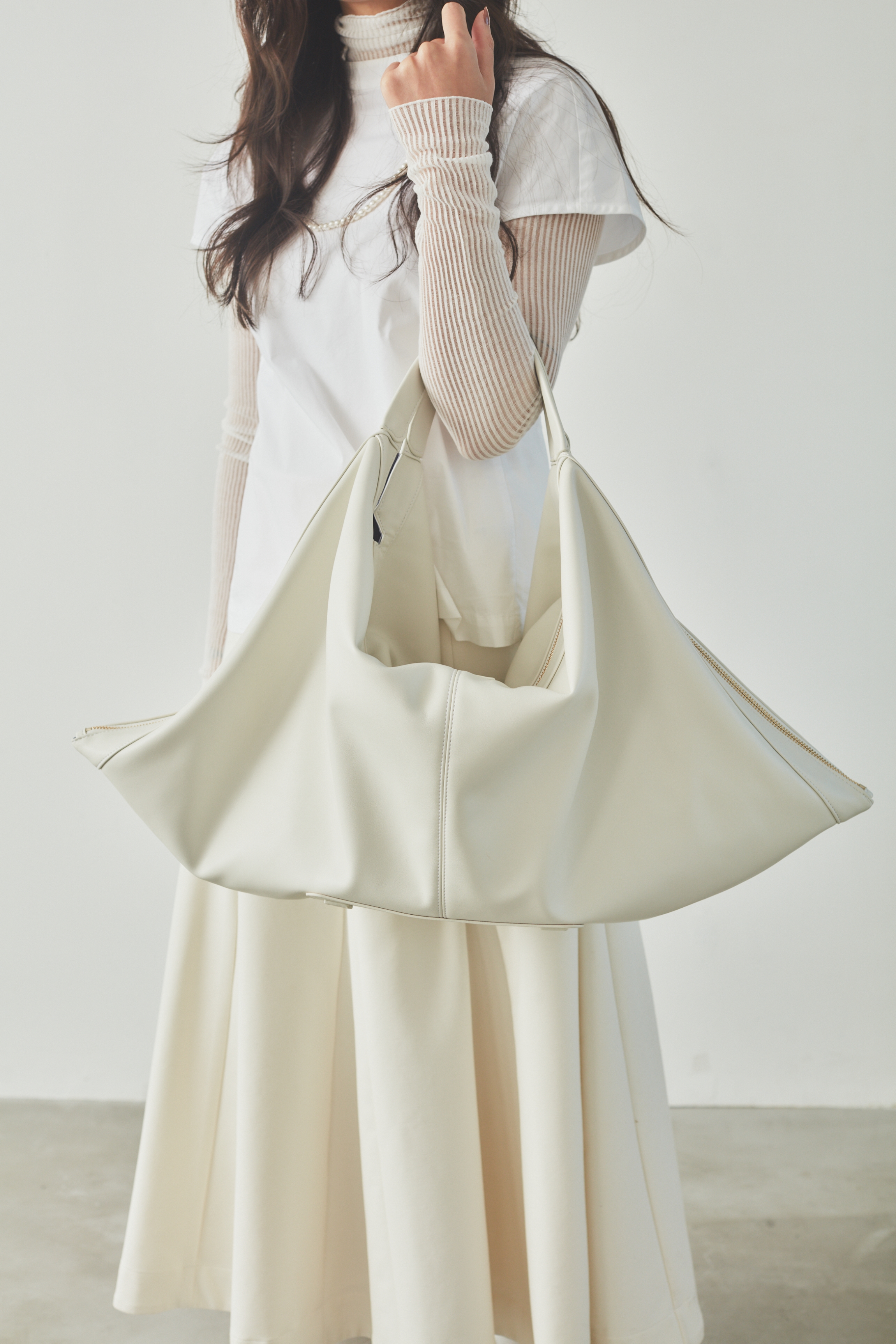 Vivace grande vegan offwhiteの画像