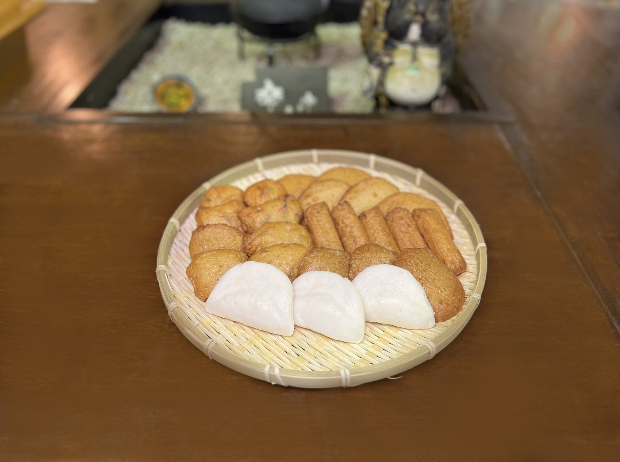 【定番】おでん　セット　2～3人前　送料無料　8種24枚　ギフト　伊勢　ご当地　さつま揚げ　天ぷら　組み合わせ　8種類　魚歳　おでん種　お得　練り物　すり身　鍋　魚　かまぼこ　蒲鉾の画像