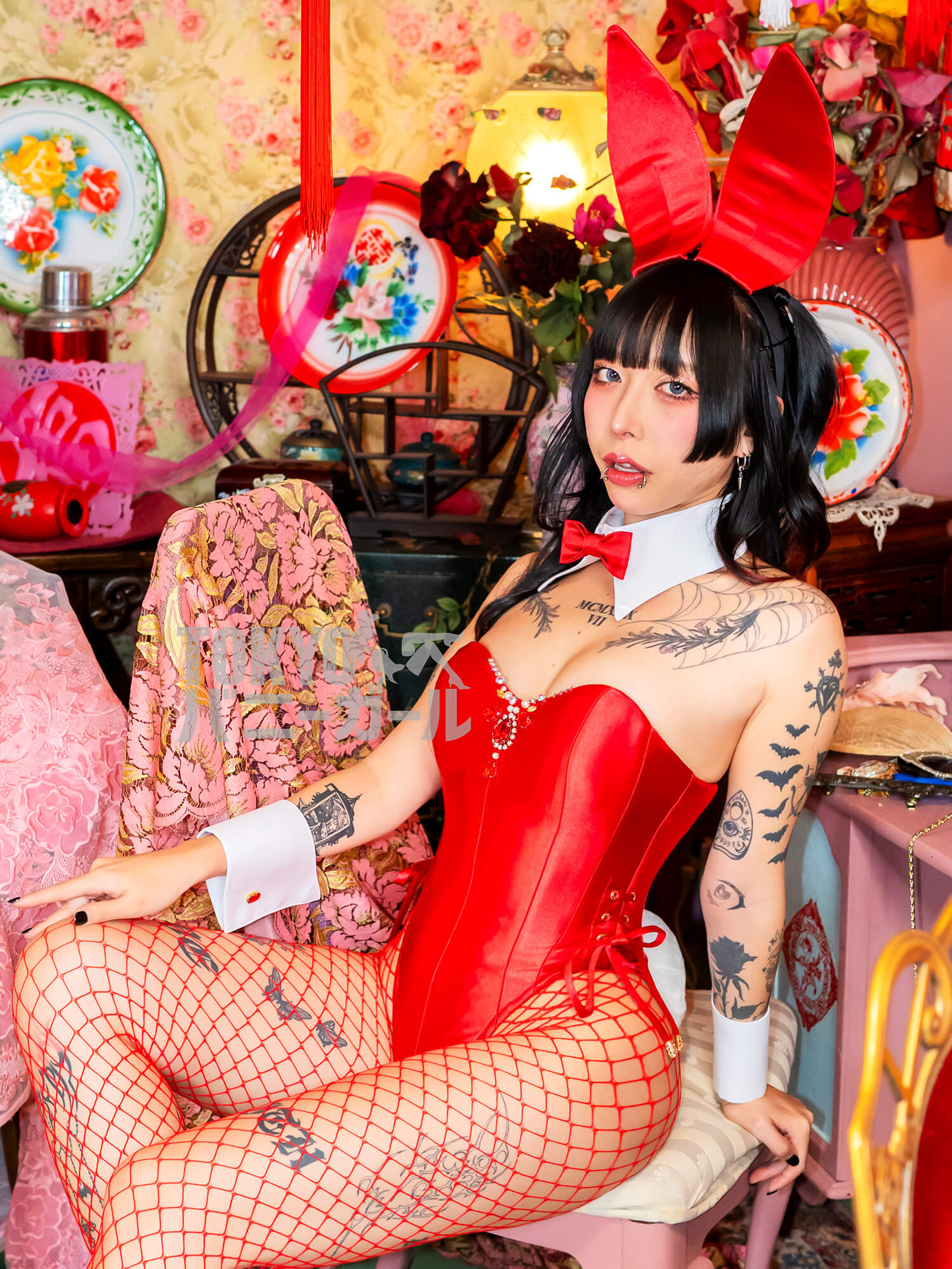 コスプレ バニーガール 衣装 ９点セット 飾り付【レッド】ドレスアップ バニー衣装・裏地付の画像