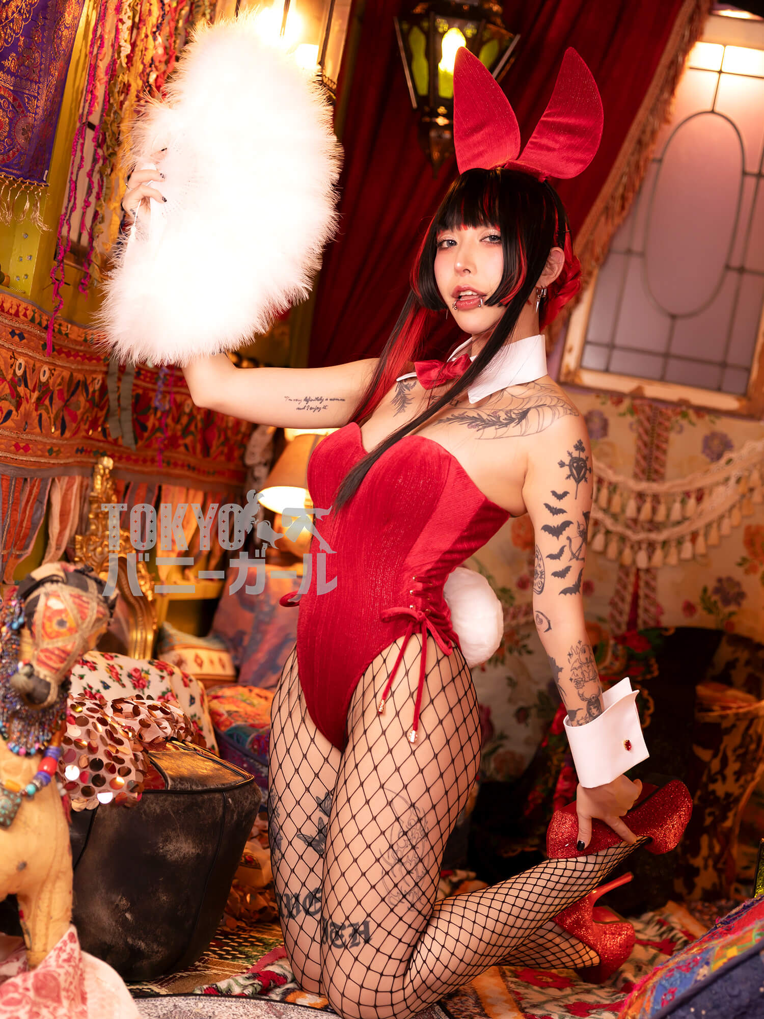 バニーガール 衣装 9点セット【金糸ベロア・レッド 15番】プレーン バニー衣装・裏地付の画像